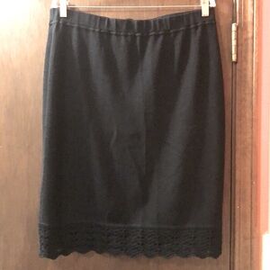 St John Knit skirt- Black- scallop hem